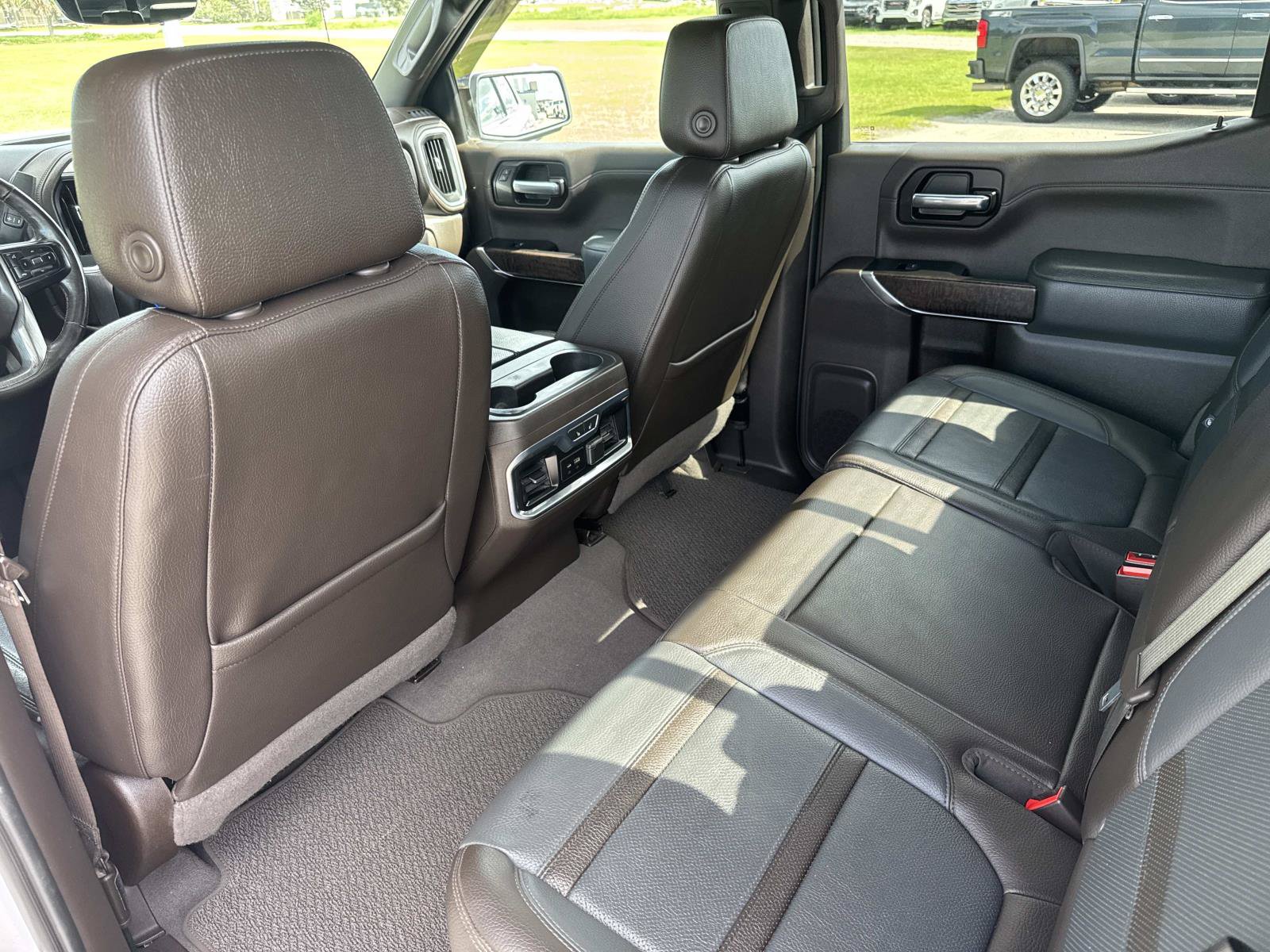 Used 2020 GMC Sierra 1500 Denali w/ Denali Ultimate Package AWD/4WD image 18