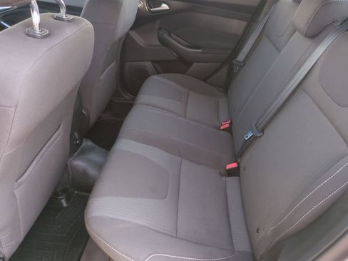 Used 2012 Ford Focus Titanium w/ Cargo Management Pkg image 20