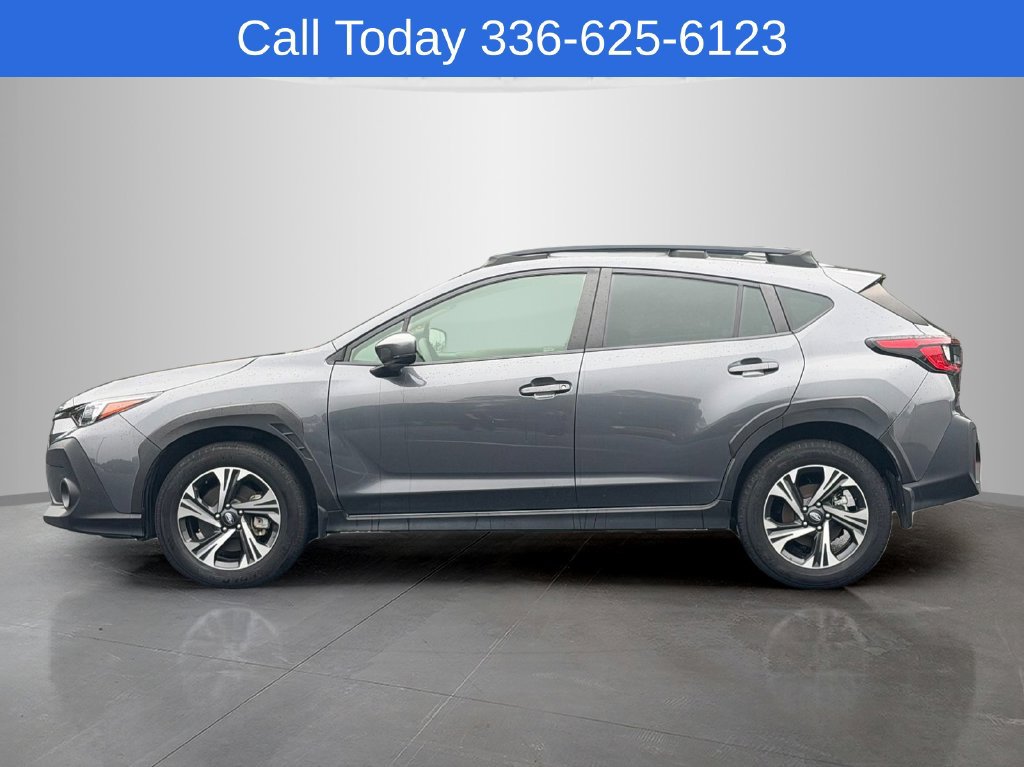 Used 2024 Subaru Crosstrek 2.0i Premium AWD/4WD image 2