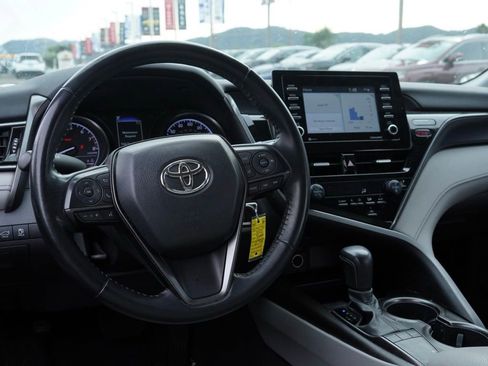 Used 2023 Toyota Camry SE image 21