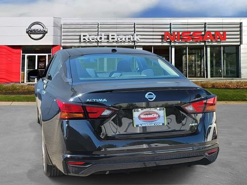 Used 2019 Nissan Altima 2.5 S AWD/4WD image 6