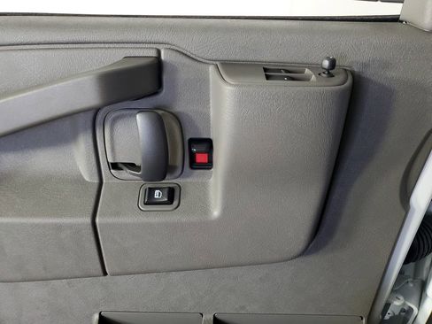 New 2026 Chevrolet Express 2500 w/ Driver Convenience Package RWD image 29