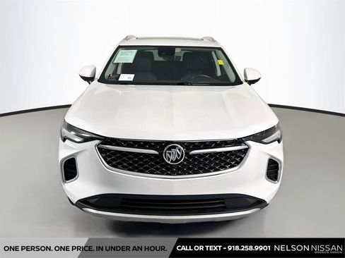 Used 2023 Buick Envision Avenir FWD image 2
