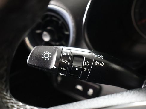 Used 2019 Kia Forte S image 32