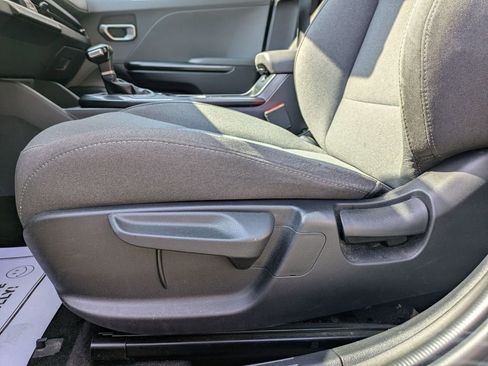 Used 2025 Kia K4 LXS image 14