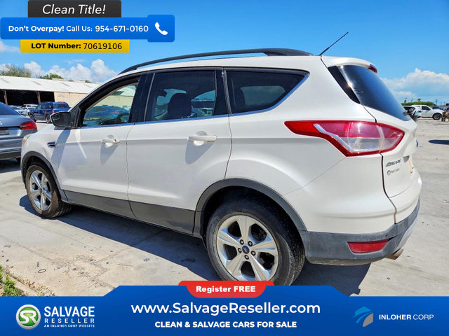 Used 2016 Ford Escape SE w/ Equipment Group 201A FWD image 3