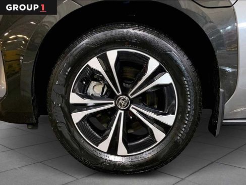 Used 2023 Toyota bZ4X XLE w/ Weather Package image 11