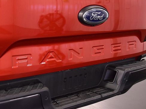 Used 2024 Ford Ranger XLT w/ Technology Package image 13