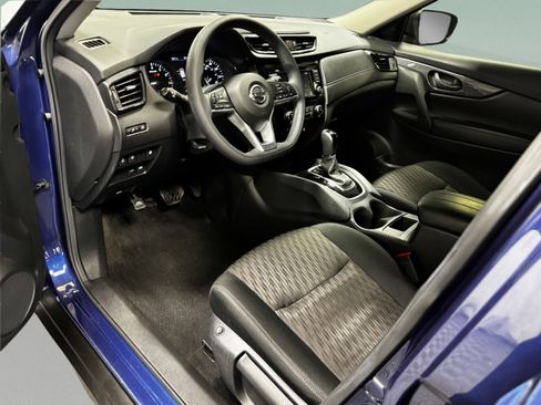 Used 2020 Nissan Rogue S FWD image 40