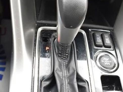 Used 2024 Mitsubishi Eclipse Cross SEL AWD/4WD image 35