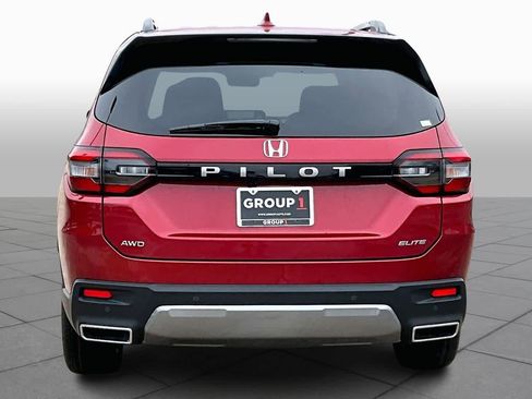 New 2026 Honda Pilot Elite image 4