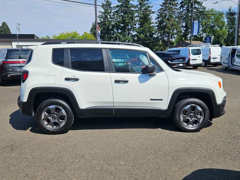 Used 2017 Jeep Renegade Sport w/ Power & Air Group image 7