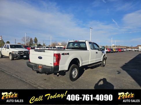 Used 2017 Ford F250 XL w/ Power Equipment Group image 4