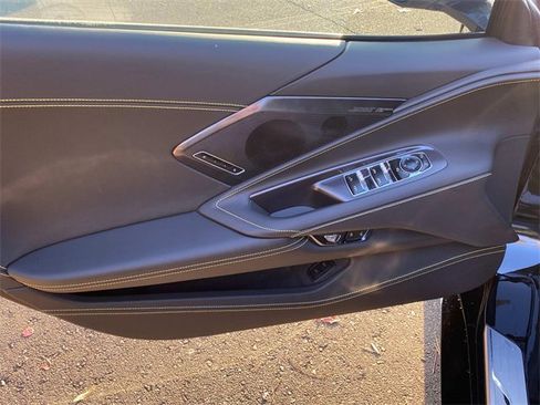 Used 2023 Chevrolet Corvette Stingray Premium Conv w/ Z51 Performance Package image 10