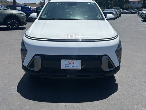 Used 2025 Hyundai Kona SEL FWD image 4