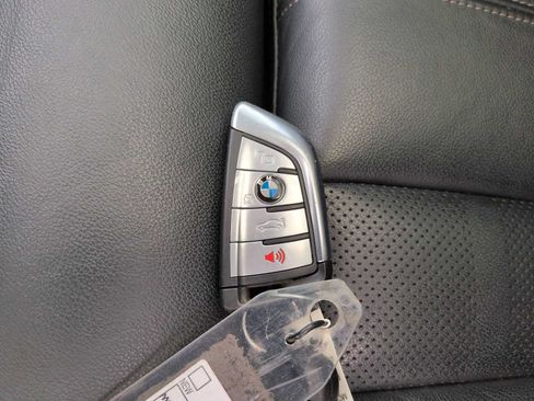 Used 2021 BMW X5 xDrive40i w/ M Sport Package AWD/4WD image 38