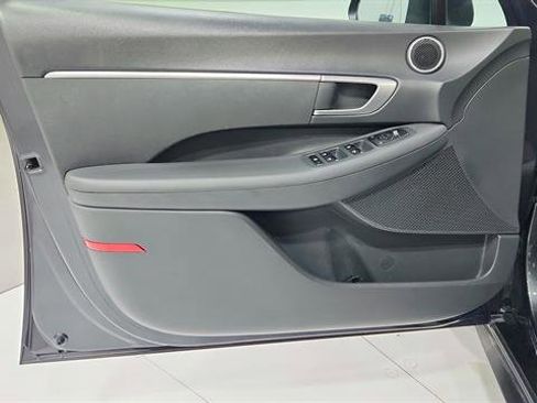 Used 2022 Hyundai Sonata SE image 18
