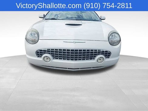 Used 2002 Ford Thunderbird RWD image 3