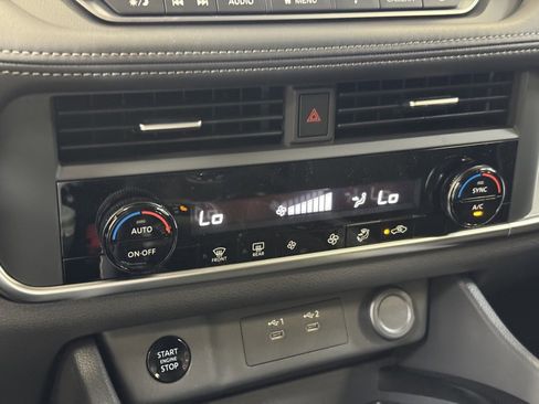 Certified 2026 Nissan Rogue SV image 36