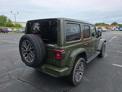Used 2024 Jeep Wrangler High Altitude AWD/4WD image 2