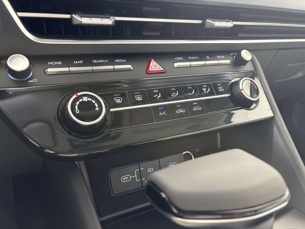 New 2026 Hyundai Sonata SE FWD image 16