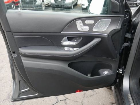 Used 2020 Mercedes-Benz GLS 450 4MATIC image 15