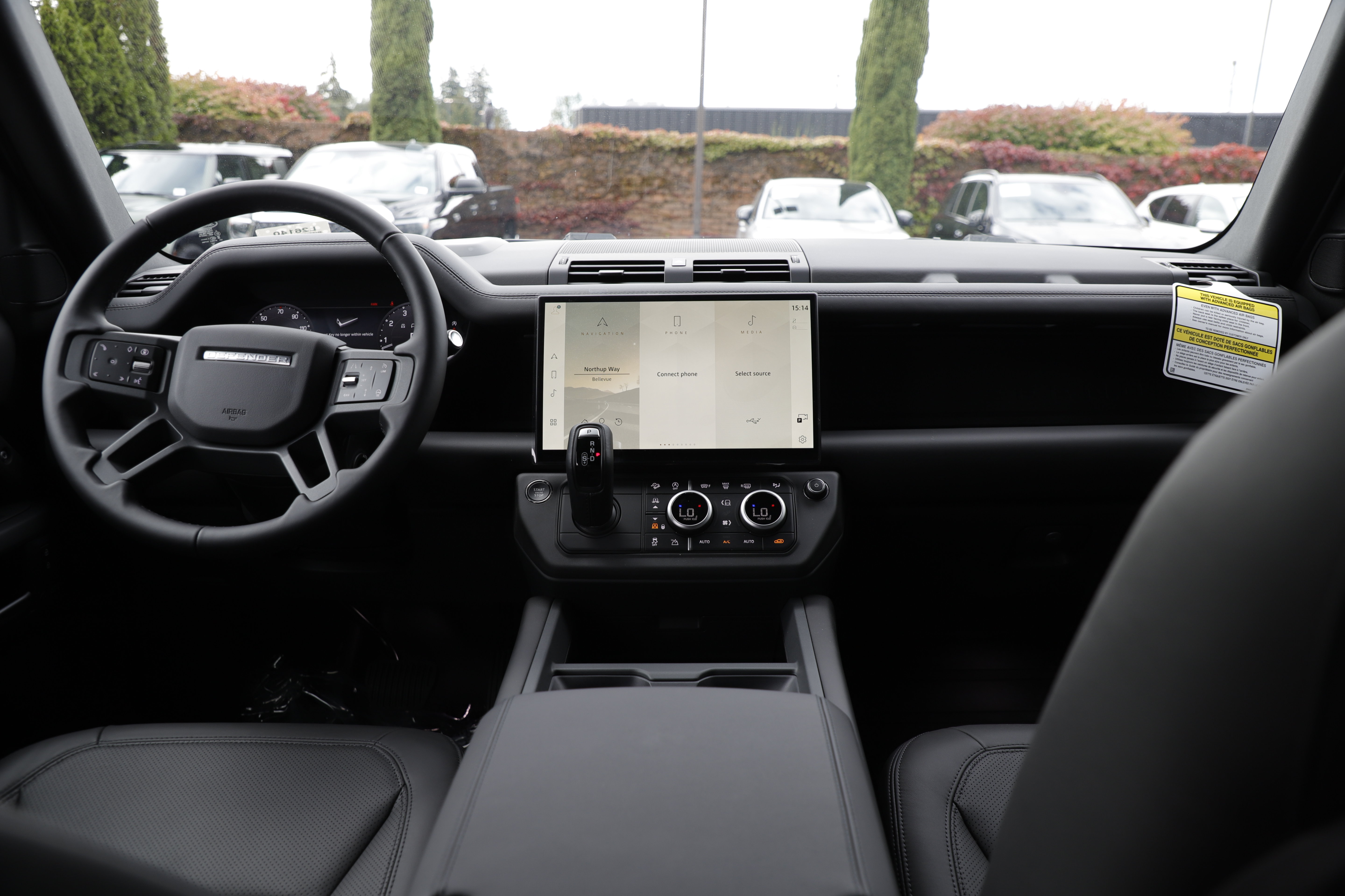 New 2026 Land Rover Defender 110 X-Dynamic SE AWD/4WD image 16