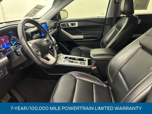 Certified 2022 Ford Explorer XLT w/ Equipment Group 202A image 5