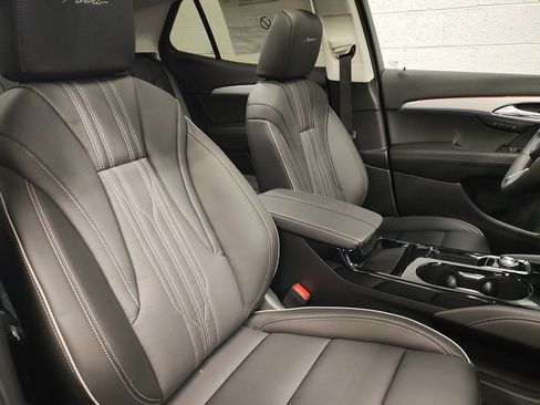 New 2026 Buick Envision Avenir image 9