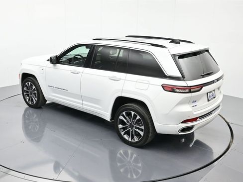 Used 2023 Jeep Grand Cherokee Overland w/ Luxury Tech Group IV image 35