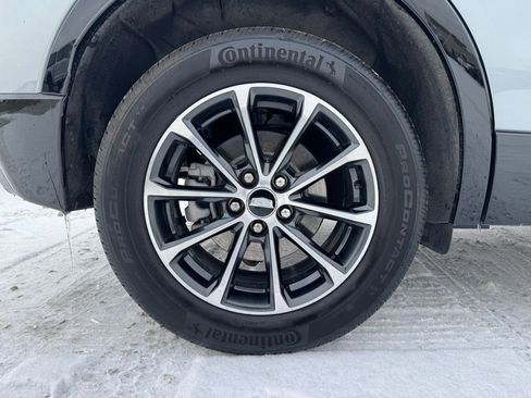 Certified 2024 Cadillac XT4 Sport w/ Cold Weather Package image 18