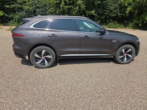 Used 2023 Jaguar F-PACE S AWD/4WD image 22