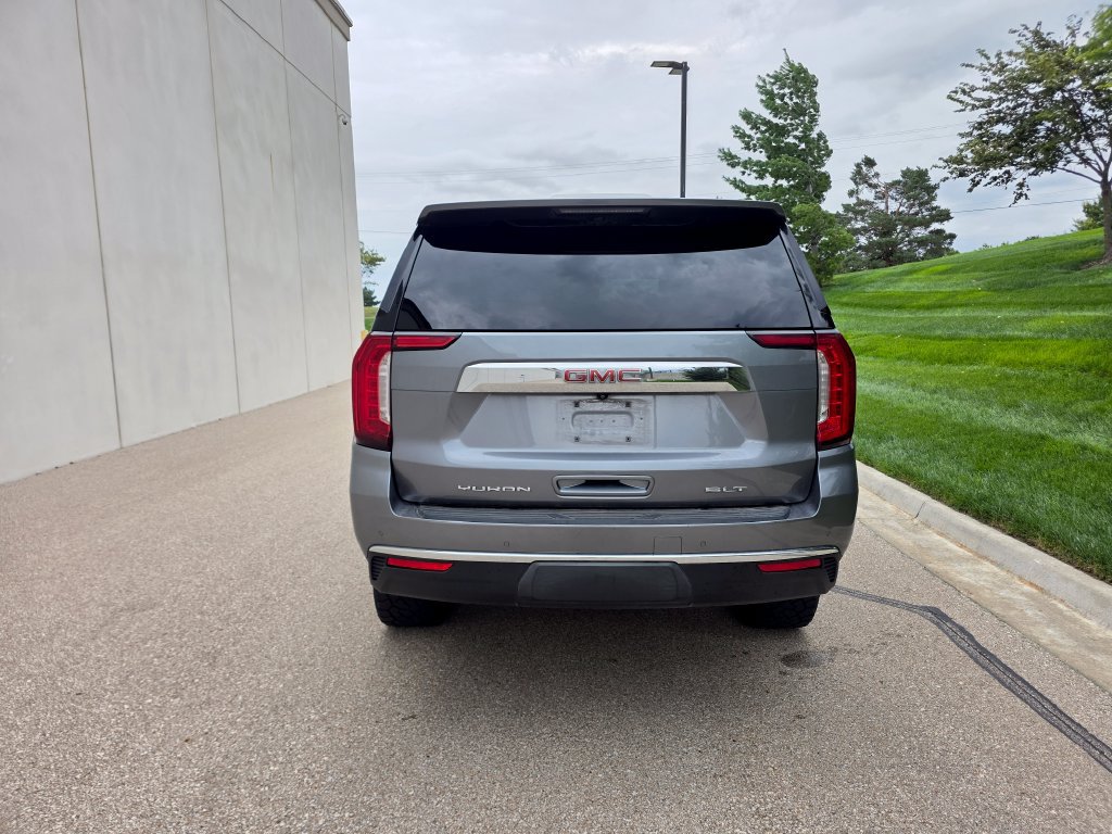 Used 2021 GMC Yukon SLT w/ SLT Premium Package AWD/4WD image 16