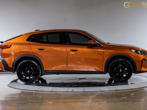 Used 2025 BMW X2 xDrive28i image 9