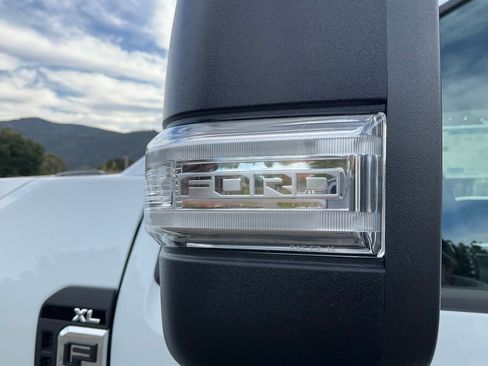 New 2025 Ford F350 XL w/ XL Chrome Package image 13