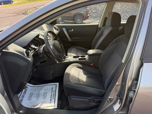 Used 2013 Nissan Rogue S image 9