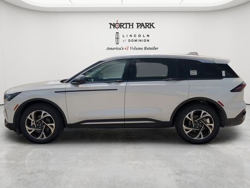 New 2026 Lincoln Nautilus Premier w/ Equipment Group 102A AWD/4WD image 2