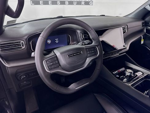 New 2026 Jeep Grand Wagoneer 4WD w/ Premium Group I image 9
