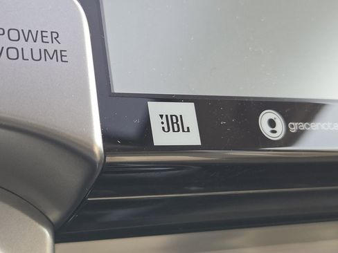 Used 2020 Toyota 4Runner Limited image 19