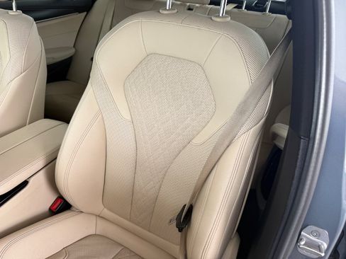 Used 2021 BMW 530i w/ M Sport Package RWD image 16
