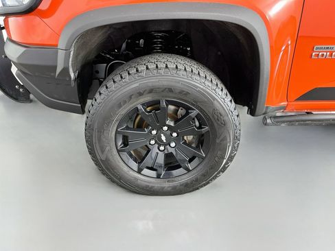 Used 2019 Chevrolet Colorado ZR2 w/ ZR2 Dusk Special Edition AWD/4WD image 38
