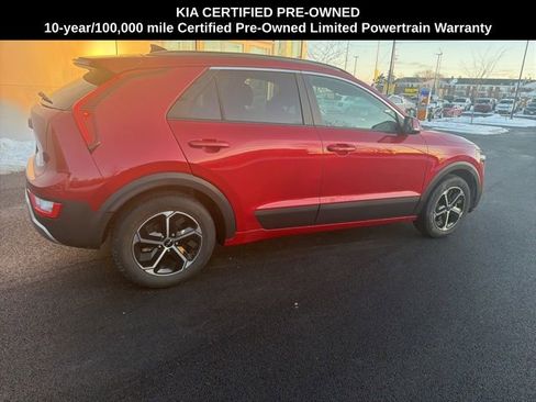 Certified 2023 Kia Niro EX image 12