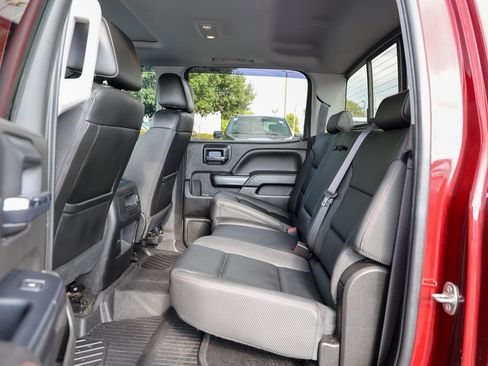 Used 2018 RAM 1500 Laramie w/ Convenience Group AWD/4WD image 40