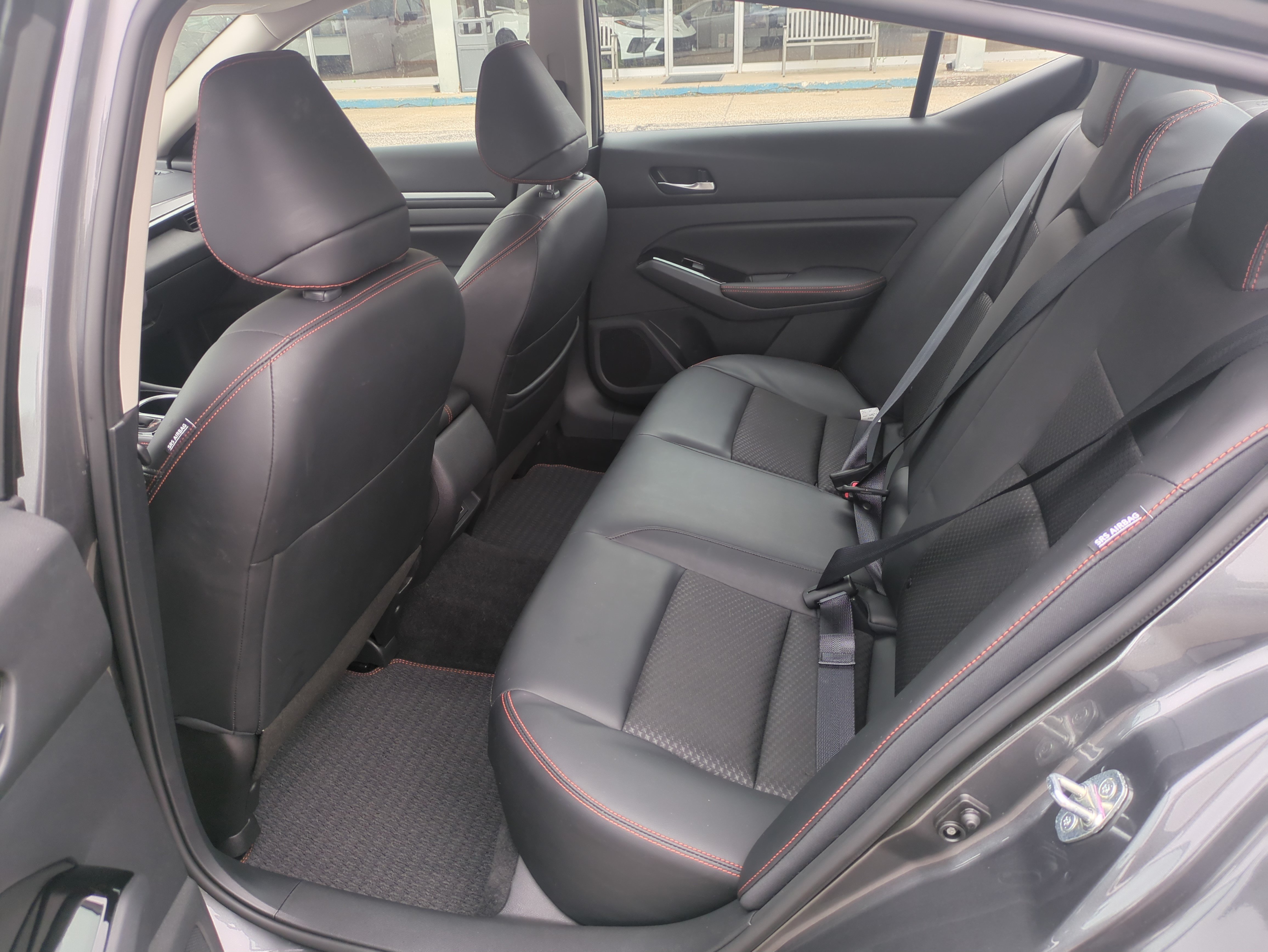 Used 2024 Nissan Altima 2.5 SR FWD image 22