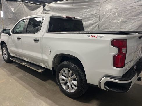 Used 2021 Chevrolet Silverado 1500 Custom w/ LPO, Dark Essentials Package image 5
