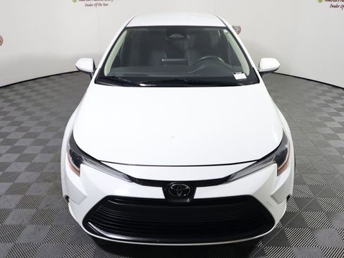 Used 2023 Toyota Corolla LE image 19