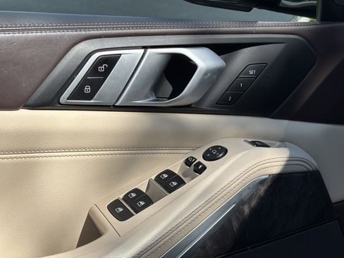 Used 2019 BMW X5 xDrive40i w/ Executive Package image 15