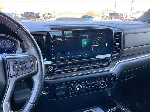 Used 2023 Chevrolet Silverado 1500 ZR2 AWD/4WD image 9