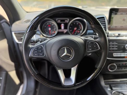 Used 2018 Mercedes-Benz GLS 450 4MATIC image 24