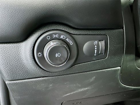 Used 2022 Dodge Durango R/T w/ Blacktop Package image 10